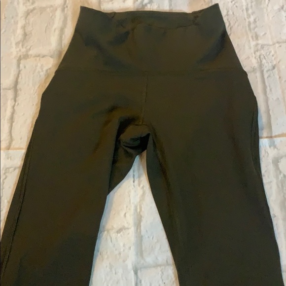 Lululemon NWOT army green leggings sz 2 - Picture 5 of 8